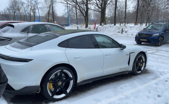 Новые правила — новые возможности: как привезти бюджетный кроссовер из Индии и сэкономить